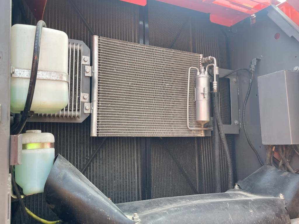 Hitachi ZX 210 - Beltegraver: bilde 3 Hitachi ZX 210 - Beltegraver: bilde 3