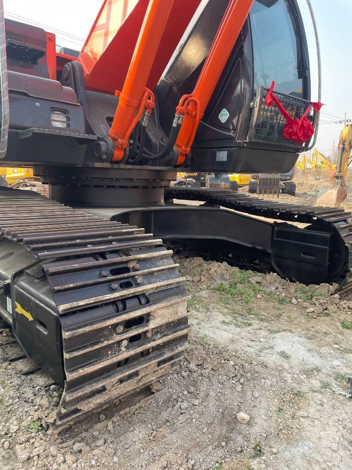 Hitachi ZX 210 - Beltegraver: bilde 5 Hitachi ZX 210 - Beltegraver: bilde 5