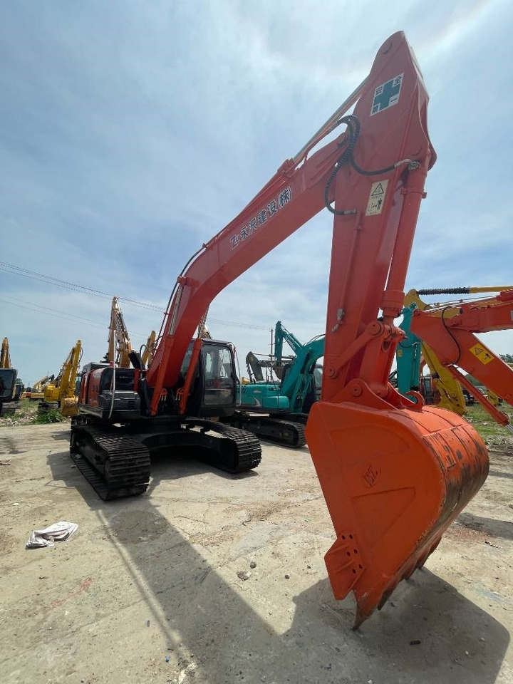 Hitachi ZX 240 - Beltegraver: bilde 5 Hitachi ZX 240 - Beltegraver: bilde 5