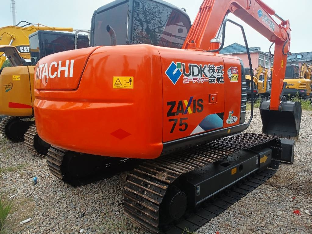 Hitachi ZX 70 - Minigraver: bilde 1 Hitachi ZX 70 - Minigraver: bilde 1