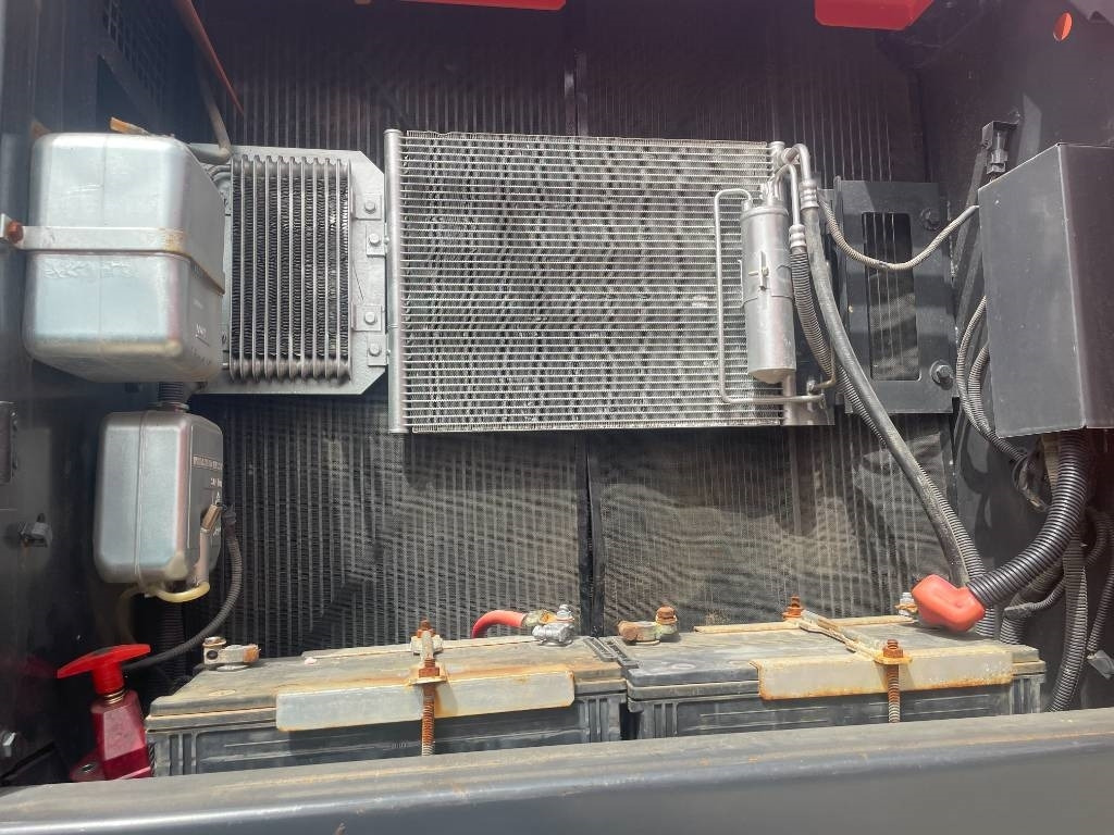 Hitachi ZX240 - Beltegraver: bilde 3 Hitachi ZX240 - Beltegraver: bilde 3