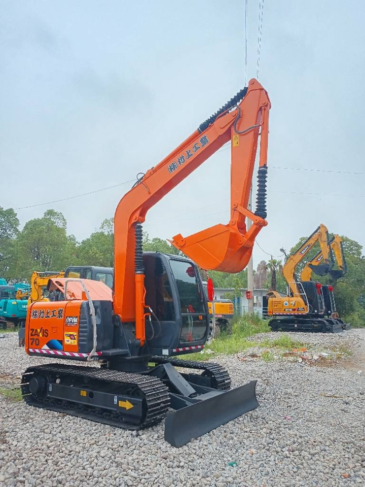 Hitachi ZX70 - Beltegraver: bilde 1 Hitachi ZX70 - Beltegraver: bilde 1
