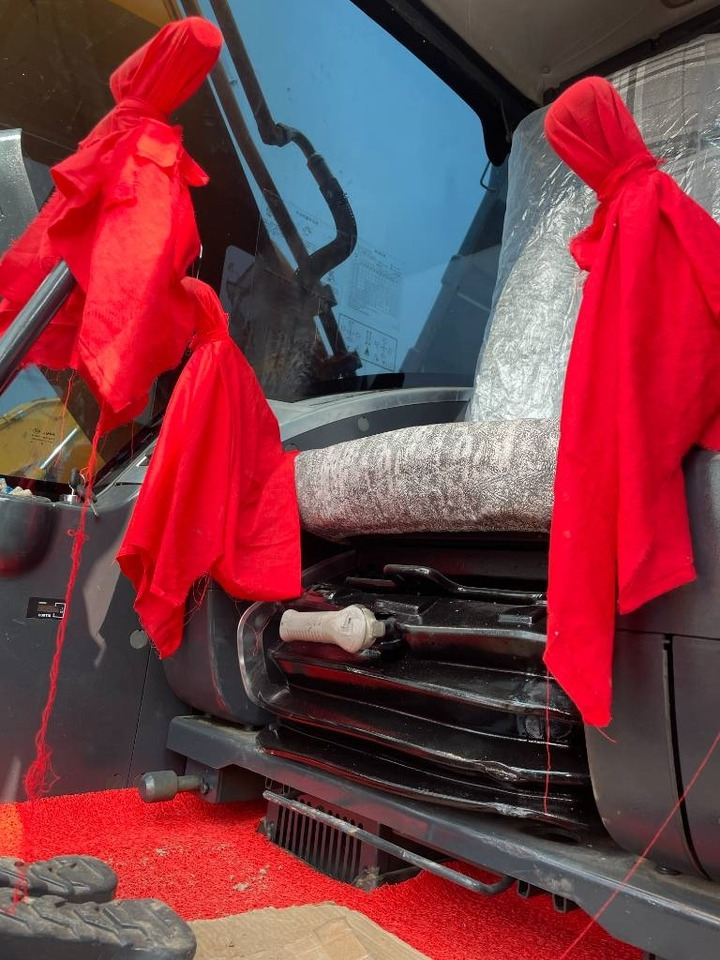 Hyundai 225LC-9S - Beltegraver: bilde 4 Hyundai 225LC-9S - Beltegraver: bilde 4