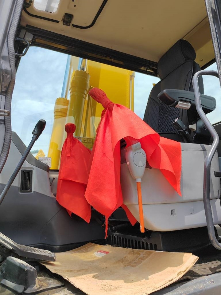 Komatsu PC 160 LC - Beltegraver: bilde 4 Komatsu PC 160 LC - Beltegraver: bilde 4