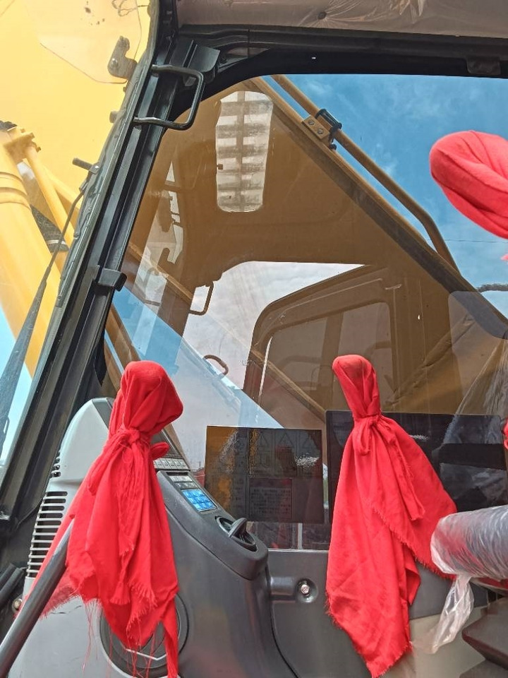 Komatsu PC 210  - Beltegraver: bilde 5 Komatsu PC 210  - Beltegraver: bilde 5