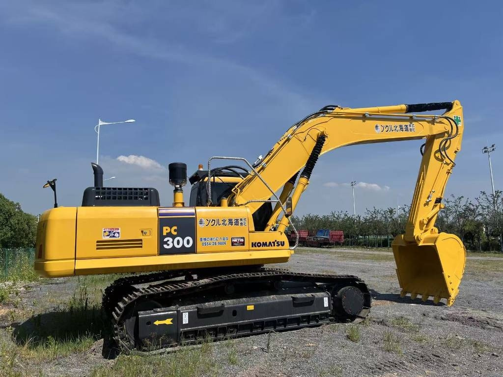 Komatsu PC 300 - Beltegraver: bilde 1 Komatsu PC 300 - Beltegraver: bilde 1