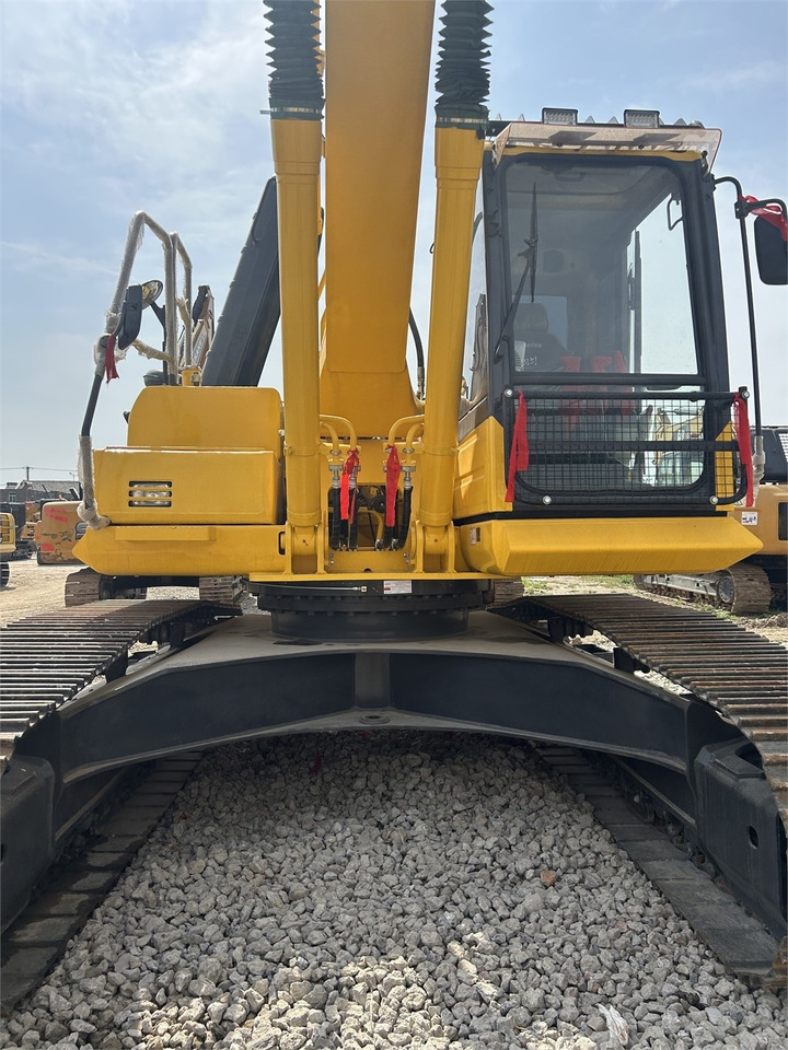 Komatsu PC240 - Beltegraver: bilde 4 Komatsu PC240 - Beltegraver: bilde 4