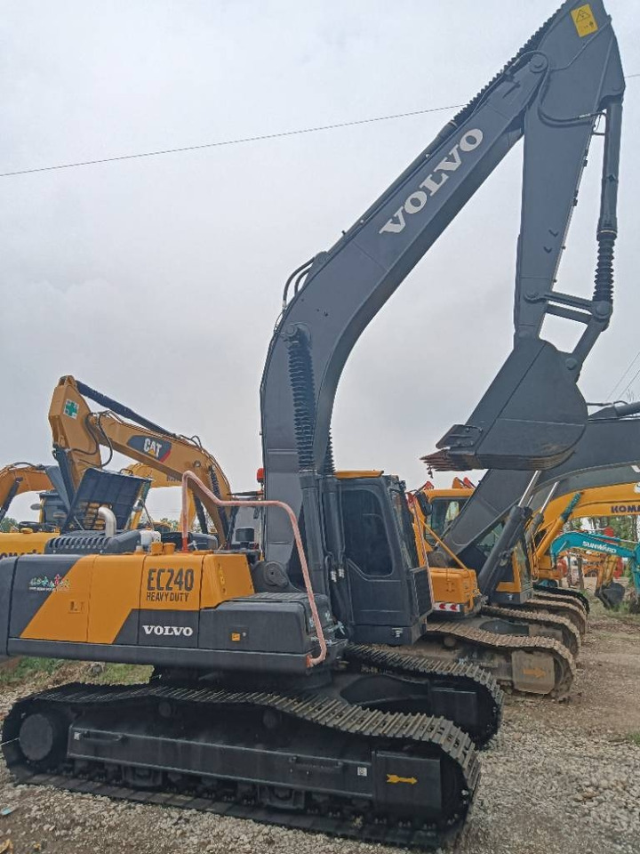 Volvo EC 240 - Beltegraver: bilde 1 Volvo EC 240 - Beltegraver: bilde 1