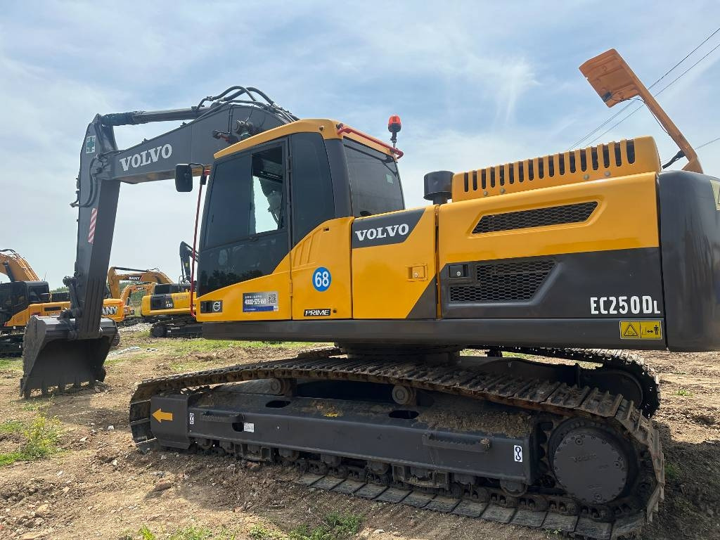 Volvo EC 250 D L - Beltegraver: bilde 1 Volvo EC 250 D L - Beltegraver: bilde 1