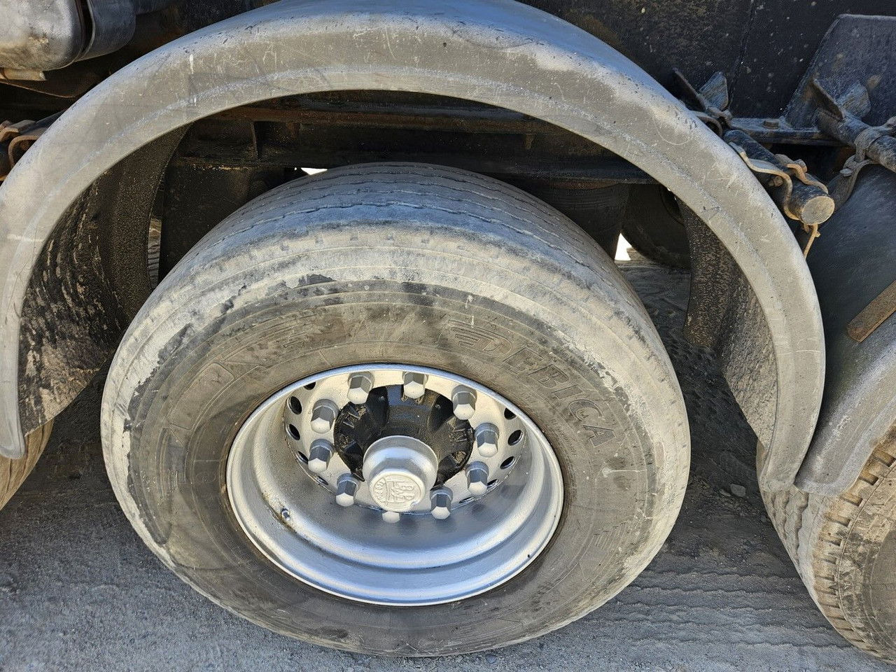 Diversen W25 24 M3 CMT W25 24 M3 - Tippsemi: bilde 4 Diversen W25 24 M3 CMT W25 24 M3 - Tippsemi: bilde 4