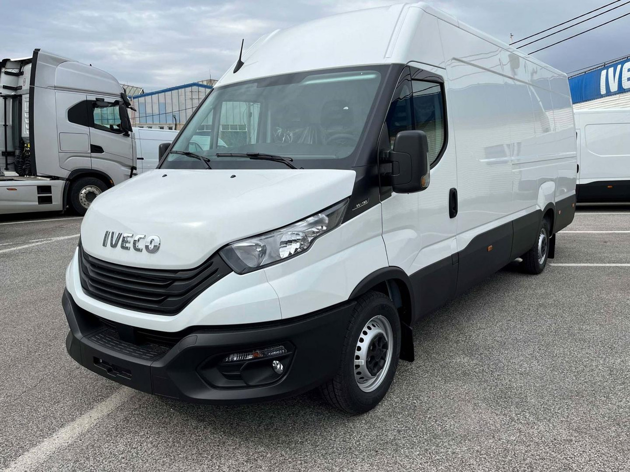Iveco DAILY VAN, 3.0 D 176k, 35S18H V Evolution H2 - Kassebil: bilde 1 Iveco DAILY VAN, 3.0 D 176k, 35S18H V Evolution H2 - Kassebil: bilde 1
