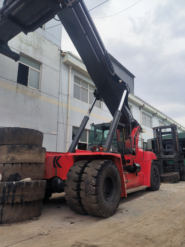 Kalmar DRF450 Used Reach stacker/Container forklift - Reachstackere: bilde 4 Kalmar DRF450 Used Reach stacker/Container forklift - Reachstackere: bilde 4