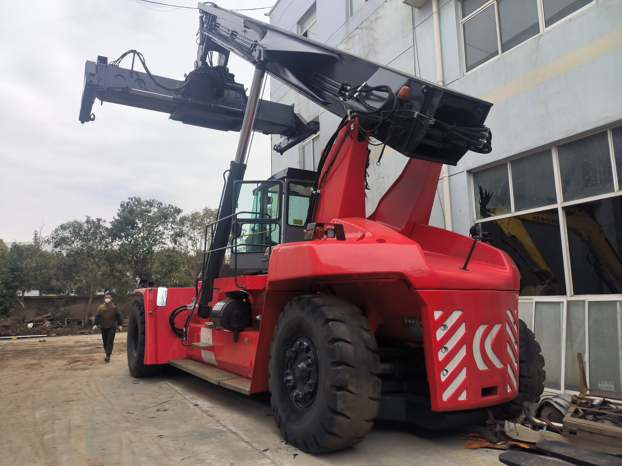 Kalmar DRF450 Used Reach stacker/Container forklift - Reachstackere: bilde 1 Kalmar DRF450 Used Reach stacker/Container forklift - Reachstackere: bilde 1