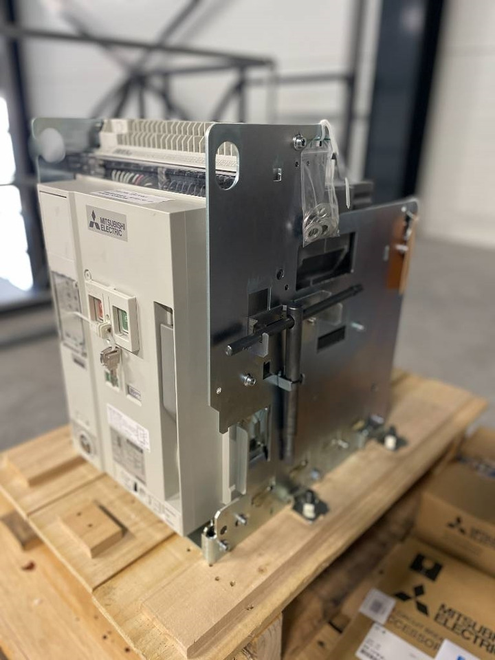 Mitsubishi Circuit breaker 1000A - AE1000-SW 3P - DPX-12648 - Bygg og anlegg: bilde 5 Mitsubishi Circuit breaker 1000A - AE1000-SW 3P - DPX-12648 - Bygg og anlegg: bilde 5