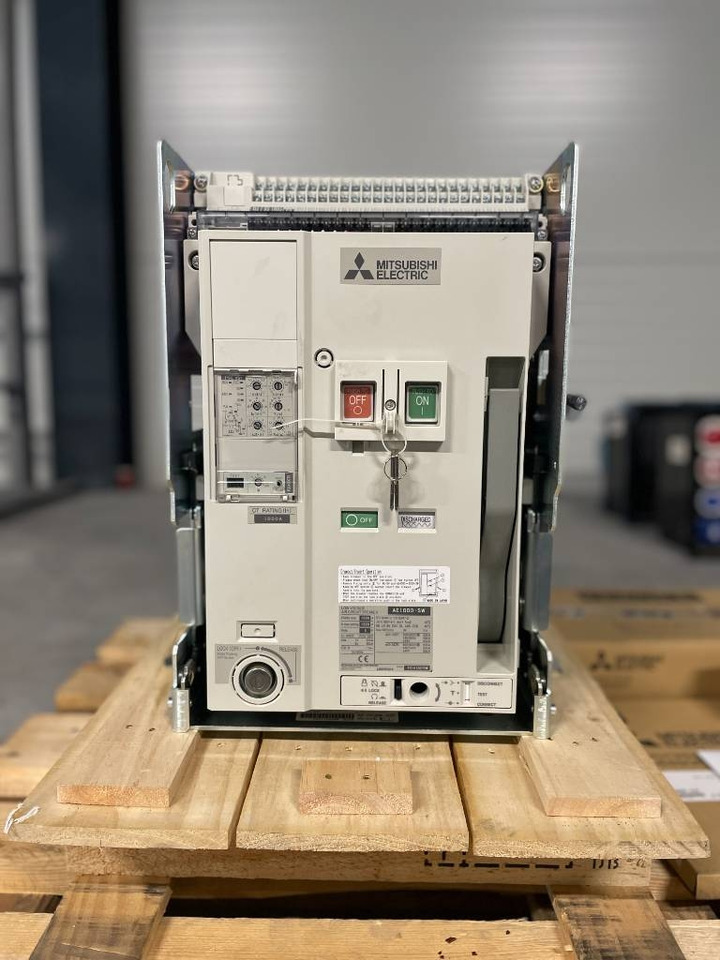 Mitsubishi Circuit breaker 1000A - AE1000-SW 3P - DPX-12648 - Bygg og anlegg: bilde 1 Mitsubishi Circuit breaker 1000A - AE1000-SW 3P - DPX-12648 - Bygg og anlegg: bilde 1