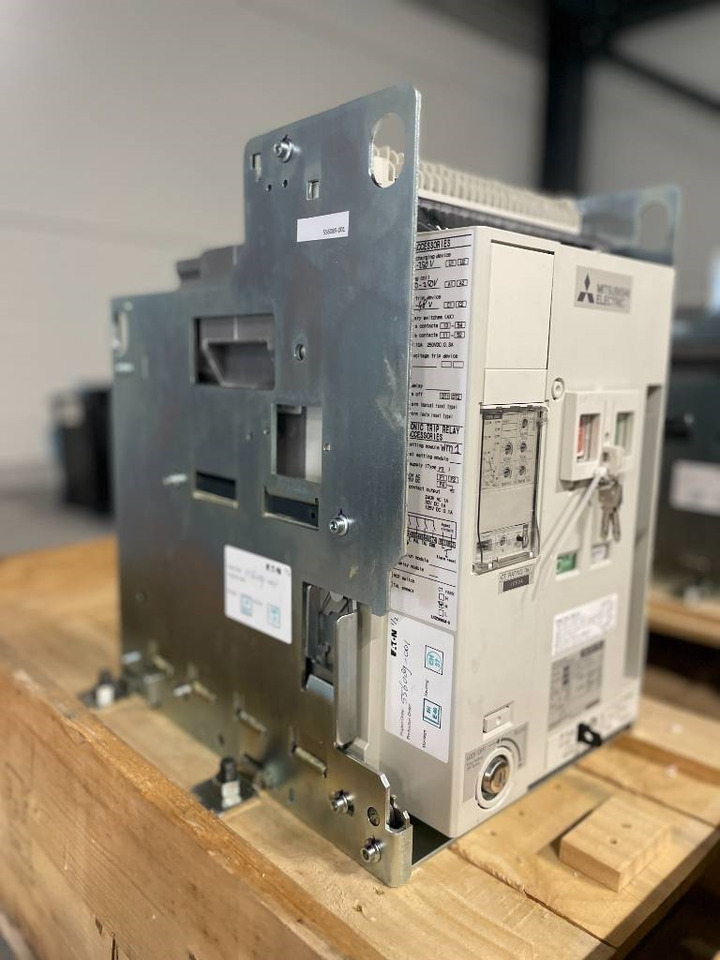 Mitsubishi Circuit breaker 1250A - AE1250-SW 3P - DPX-12648 - Bygg og anlegg: bilde 2 Mitsubishi Circuit breaker 1250A - AE1250-SW 3P - DPX-12648 - Bygg og anlegg: bilde 2