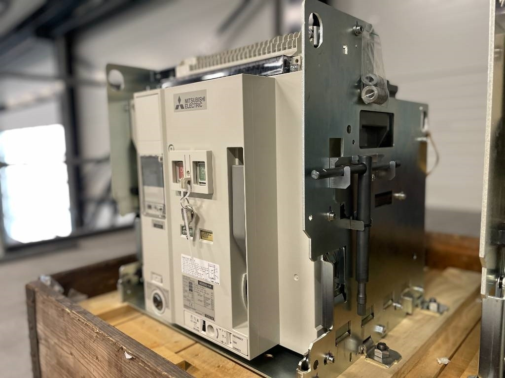 Mitsubishi Circuit breaker 2500A - AE2500-SW 3P - DPX-12648 - Bygg og anlegg: bilde 5 Mitsubishi Circuit breaker 2500A - AE2500-SW 3P - DPX-12648 - Bygg og anlegg: bilde 5