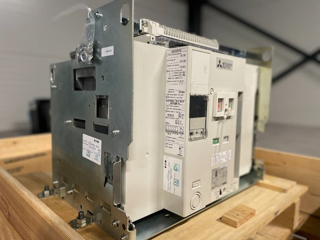 Mitsubishi Circuit breaker 4000A - AE4000-SWA 4P - DPX-12648 - Bygg og anlegg: bilde 2 Mitsubishi Circuit breaker 4000A - AE4000-SWA 4P - DPX-12648 - Bygg og anlegg: bilde 2