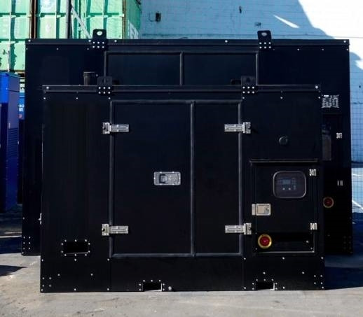 Iveco NEF45SM1A - 66 kVA Genset SuperSilent - DPX-21028 - Elektrisk generator: bilde 3 Iveco NEF45SM1A - 66 kVA Genset SuperSilent - DPX-21028 - Elektrisk generator: bilde 3