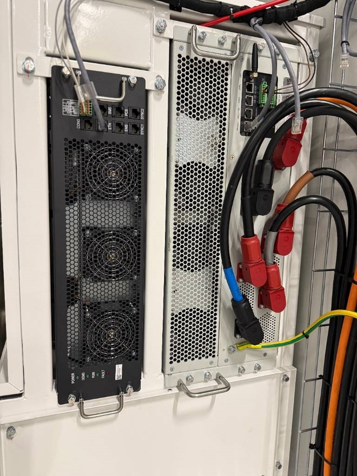 Ny Elektrisk generator PES100 Hybrid Energy System - 125 kVA - 115.2 kWh: bilde 19