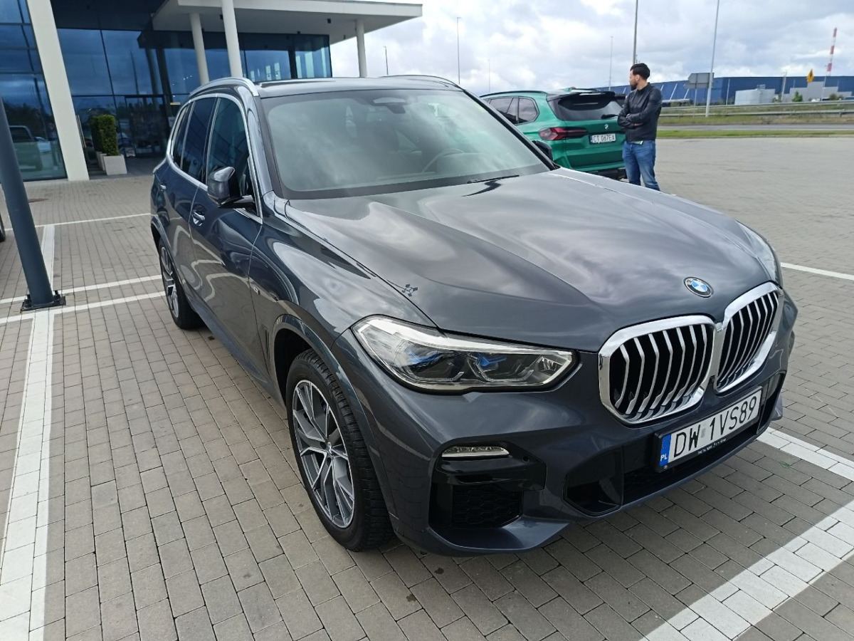 BMW X5 xDrive45e aut KOMBI - Personenbil: bilde 1 BMW X5 xDrive45e aut KOMBI - Personenbil: bilde 1