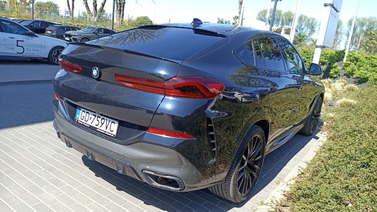BMW X6 M50i SUV - SUV: bilde 3 BMW X6 M50i SUV - SUV: bilde 3