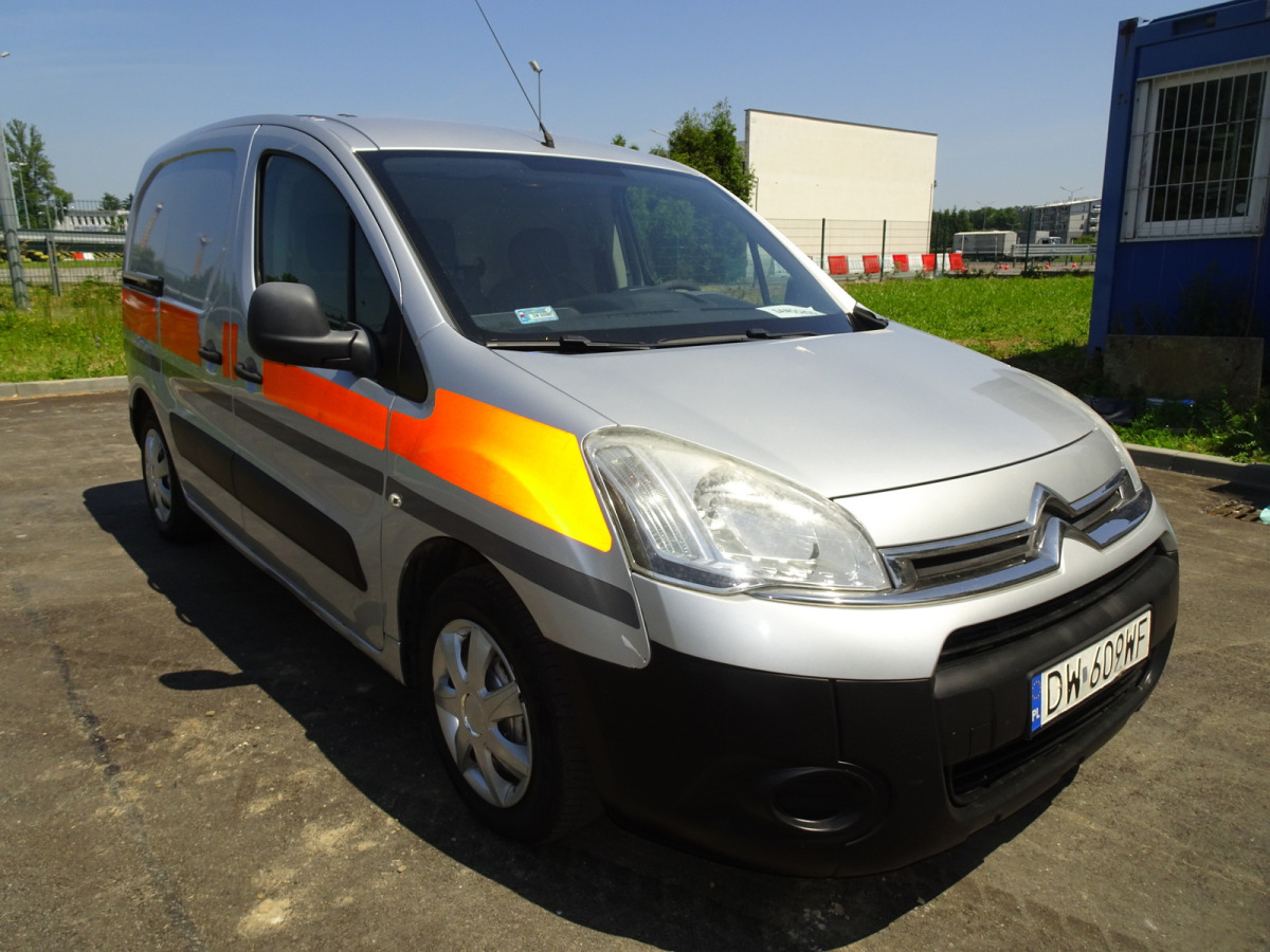 CITROEN BERLINGO FURGON BLASZAK - Kassebil: bilde 1 CITROEN BERLINGO FURGON BLASZAK - Kassebil: bilde 1