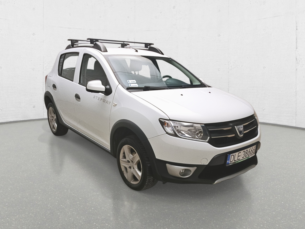 DACIA SANDERO HATCHBACK - Personenbil: bilde 1 DACIA SANDERO HATCHBACK - Personenbil: bilde 1