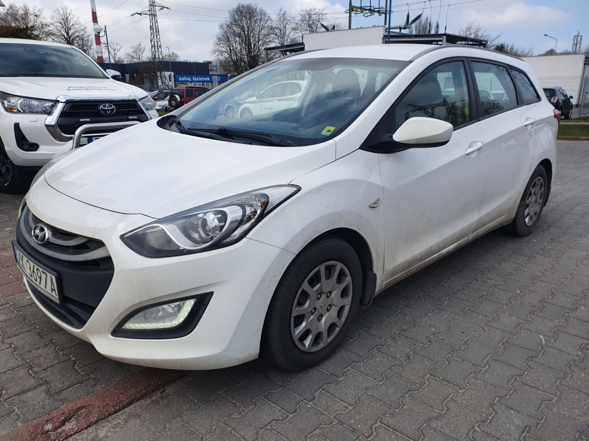 HYUNDAI I30 KOMBI - Personenbil: bilde 2 HYUNDAI I30 KOMBI - Personenbil: bilde 2