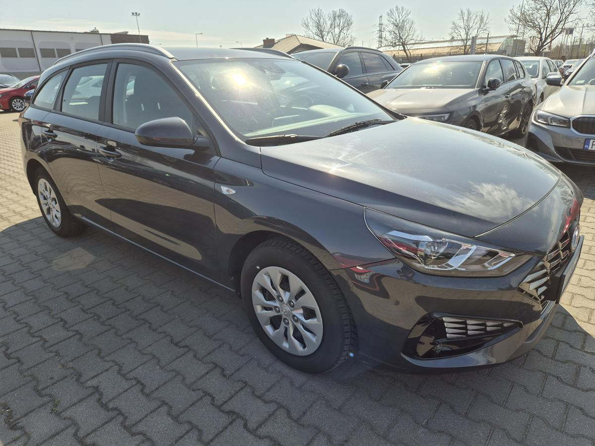 HYUNDAI I30 KOMBI - Personenbil: bilde 1 HYUNDAI I30 KOMBI - Personenbil: bilde 1
