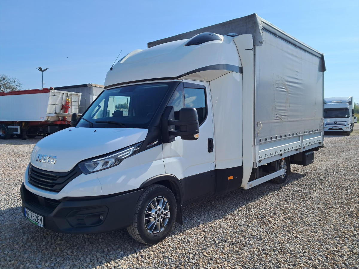 IVECO 35S18 PLANDEKA - Varebil med kapell: bilde 3 IVECO 35S18 PLANDEKA - Varebil med kapell: bilde 3