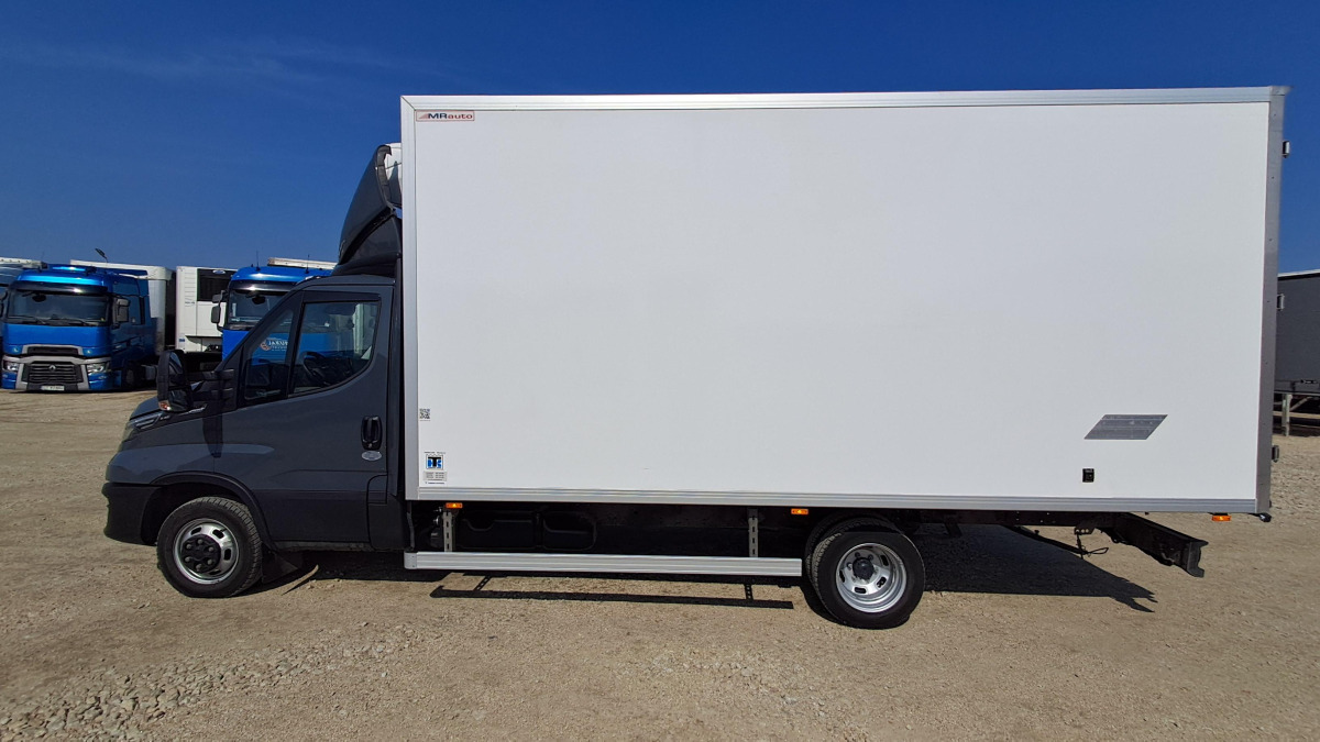 IVECO DAILY 50C18 CHŁODNIA Z AGREGATEM - Lastebil med kjøl: bilde 4 IVECO DAILY 50C18 CHŁODNIA Z AGREGATEM - Lastebil med kjøl: bilde 4