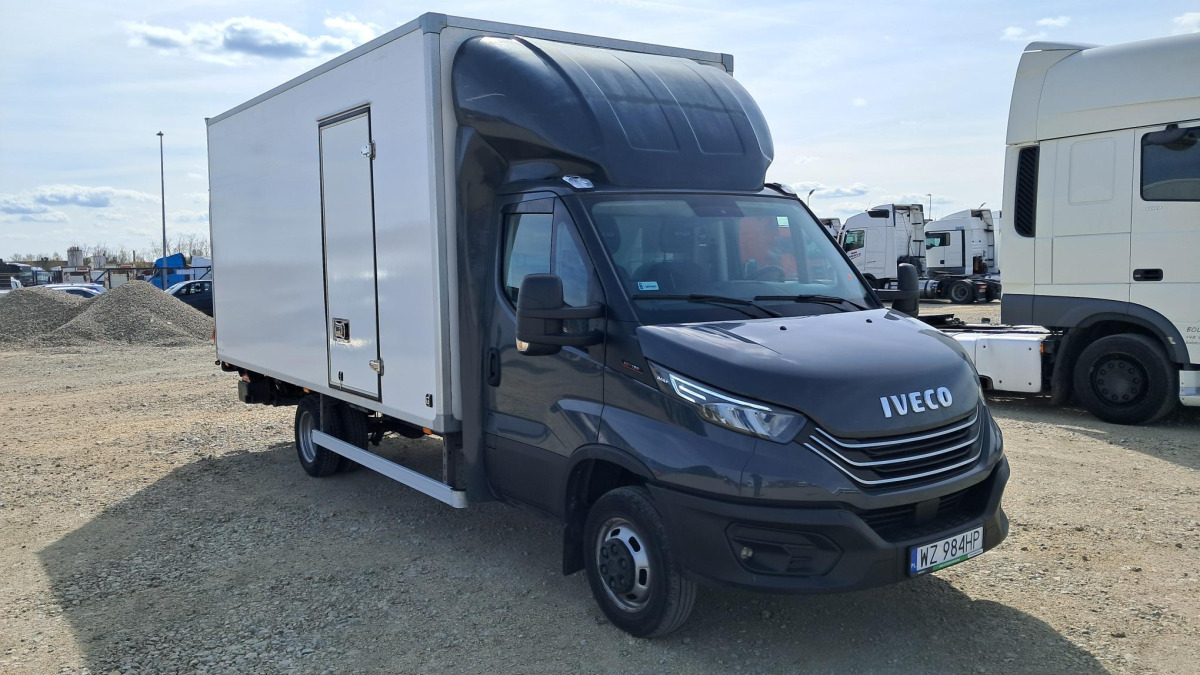 IVECO DAILY 50C18 KONTENER Z WINDĄ - Varebil med skap: bilde 1 IVECO DAILY 50C18 KONTENER Z WINDĄ - Varebil med skap: bilde 1