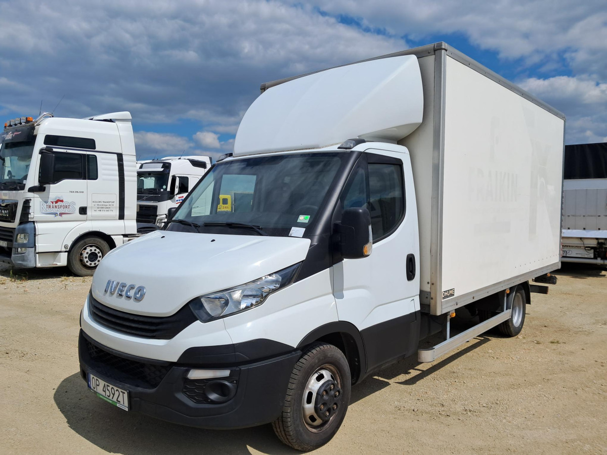 IVECO DAILY KONTENER Z WINDĄ - Varebil med skap: bilde 2 IVECO DAILY KONTENER Z WINDĄ - Varebil med skap: bilde 2
