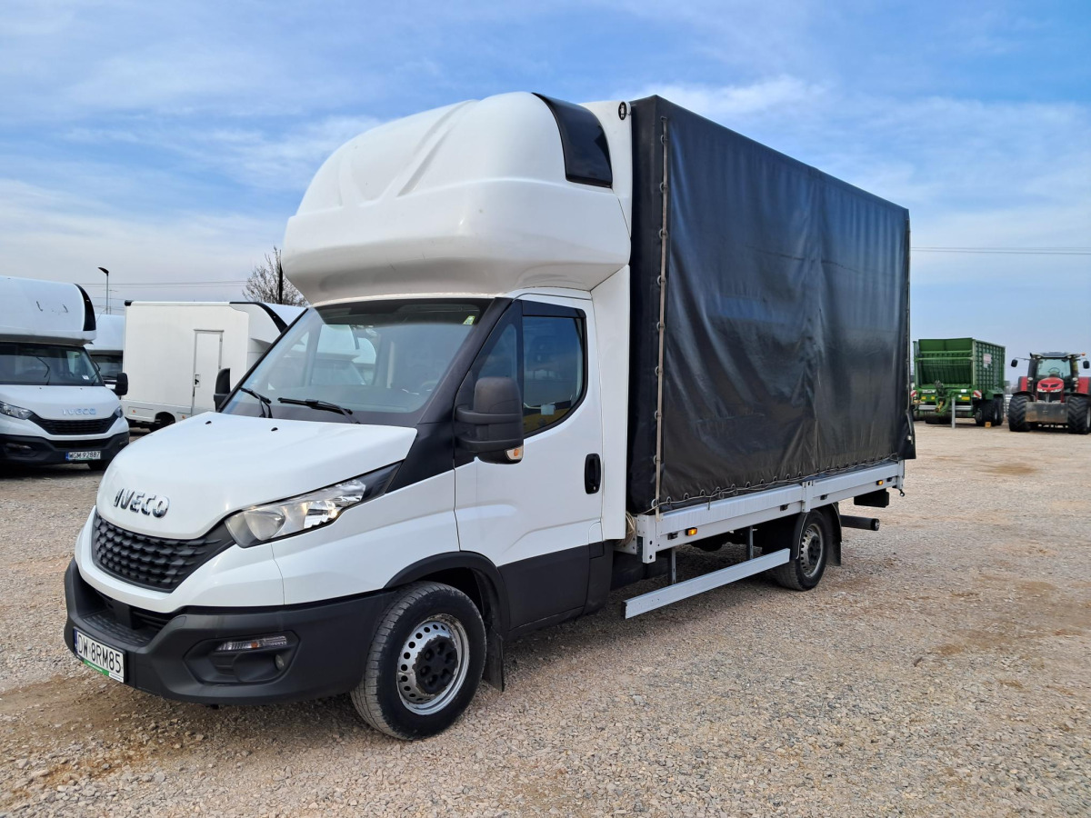 IVECO PLANDEKA Z WINDĄ - Varebil med kapell: bilde 2 IVECO PLANDEKA Z WINDĄ - Varebil med kapell: bilde 2