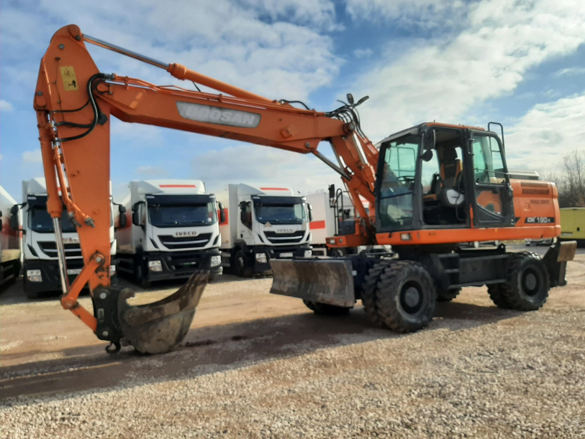Koparka kołowa Doosan DX190W-3 2014 - 9261 mtg - silnik sprawny - Hjulgraver: bilde 2 Koparka kołowa Doosan DX190W-3 2014 - 9261 mtg - silnik sprawny - Hjulgraver: bilde 2