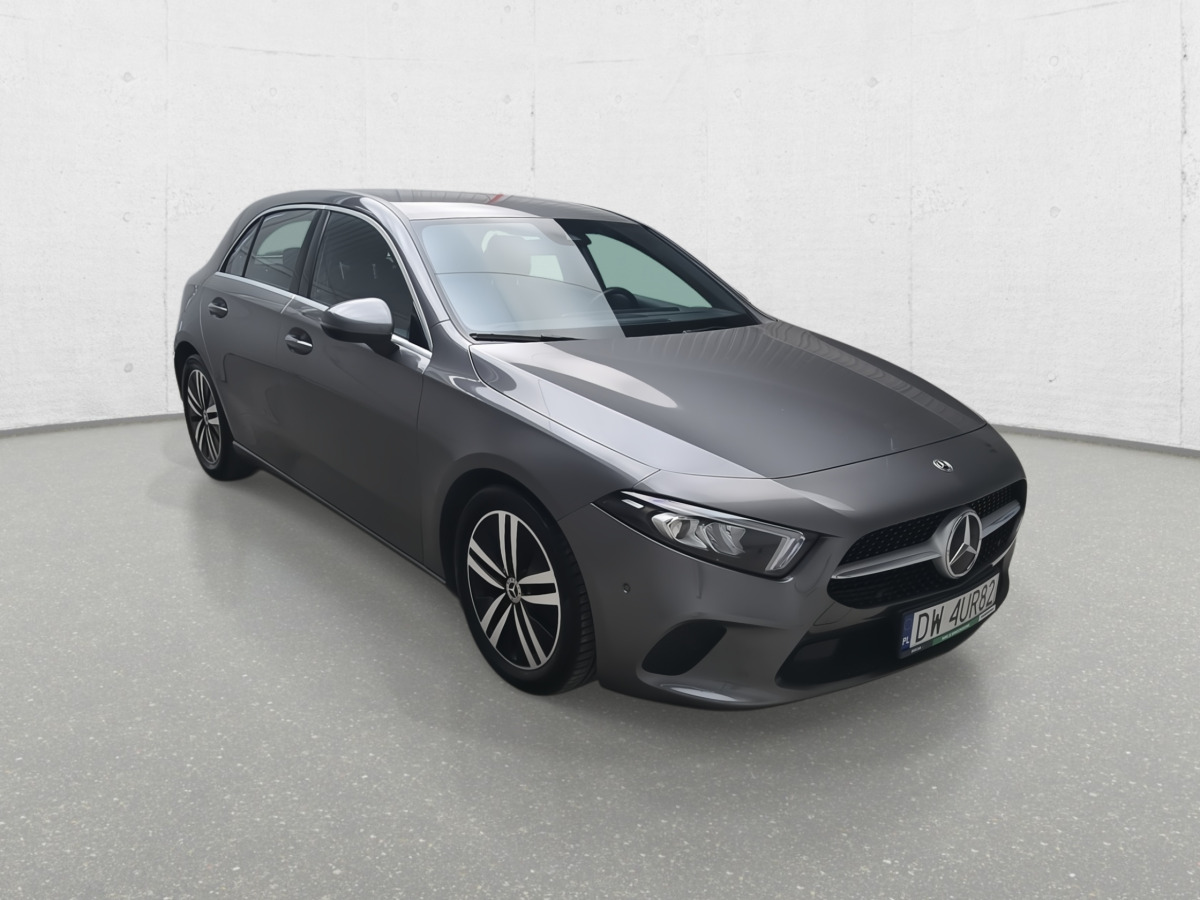 MERCEDES BENZ A 180 HATCHBACK - Hatchback: bilde 2 MERCEDES BENZ A 180 HATCHBACK - Hatchback: bilde 2