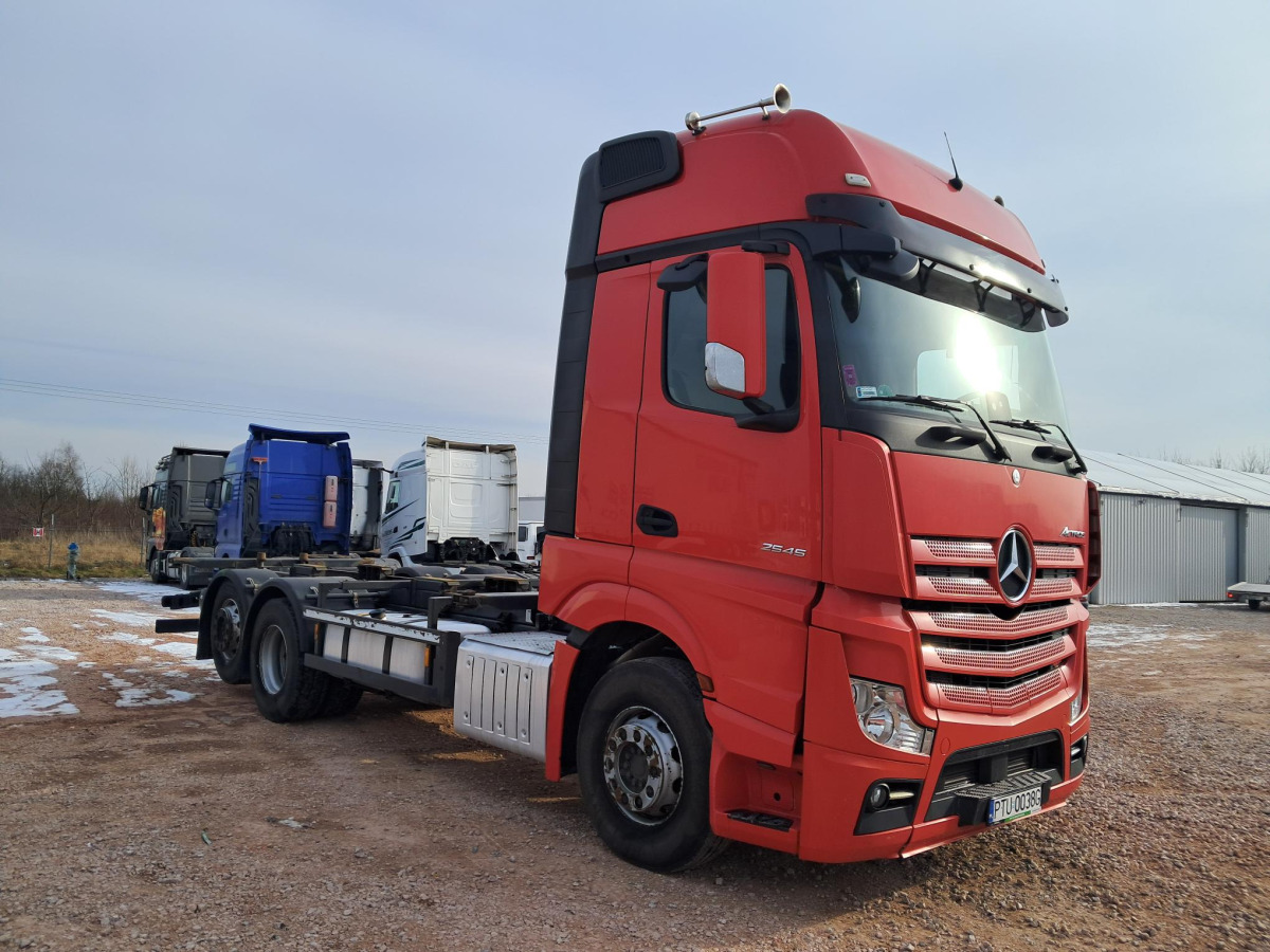 MERCEDES BENZ ACTROS BDF - Container-transport/ Vekselflak lastebil: bilde 1 MERCEDES BENZ ACTROS BDF - Container-transport/ Vekselflak lastebil: bilde 1
