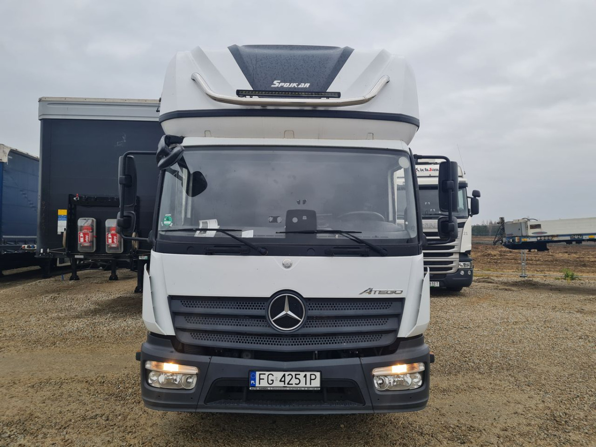 MERCEDES BENZ ATEGO KONTENER Z WINDĄ - Varebil med skap: bilde 2 MERCEDES BENZ ATEGO KONTENER Z WINDĄ - Varebil med skap: bilde 2