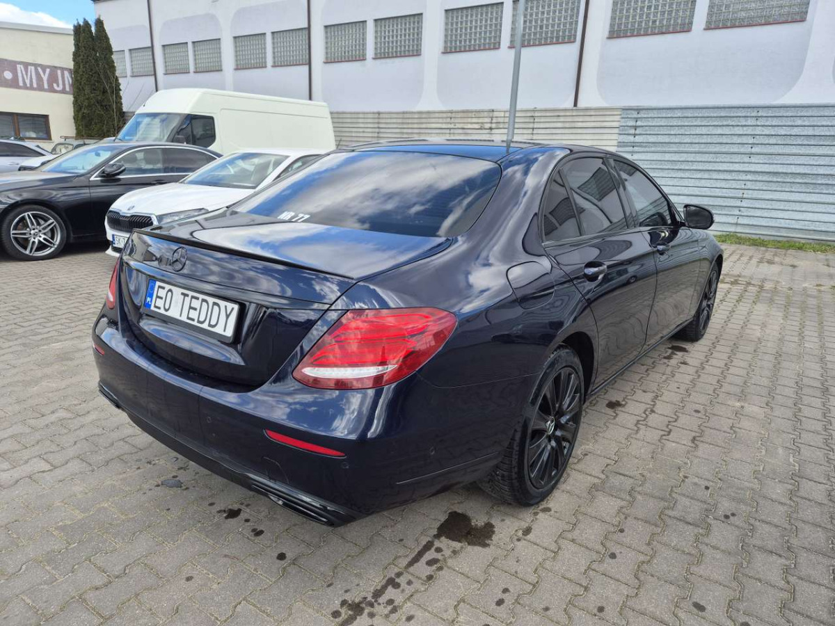MERCEDES BENZ E 220 D 4MATIC SEDAN - Sedan: bilde 4 MERCEDES BENZ E 220 D 4MATIC SEDAN - Sedan: bilde 4