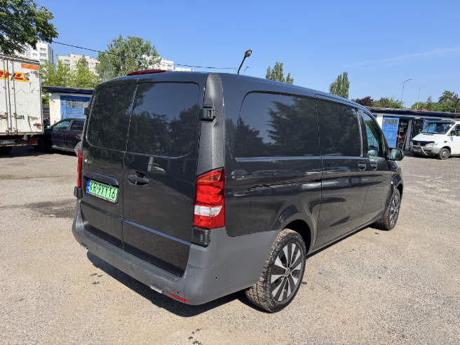 MERCEDES BENZ eVITO FURGON BLASZAK - Kassebil, Elektrisk varebil: bilde 4 MERCEDES BENZ eVITO FURGON BLASZAK - Kassebil, Elektrisk varebil: bilde 4
