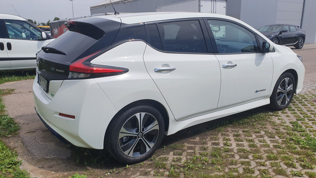 NISSAN LEAF HATCHBACK - Hatchback: bilde 4 NISSAN LEAF HATCHBACK - Hatchback: bilde 4