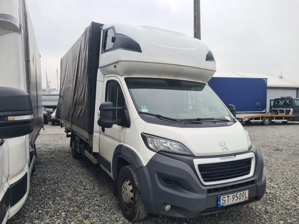 PEUGEOT BOXER PLANDEKA - Varebil med kapell: bilde 1 PEUGEOT BOXER PLANDEKA - Varebil med kapell: bilde 1