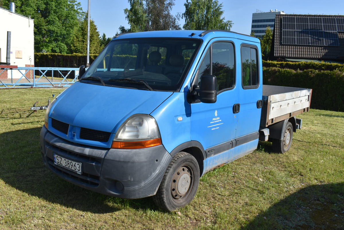 RENAULT MASTER SKRZYNIA - Varebil med plan, Varebil med dobbelt førerhus: bilde 2 RENAULT MASTER SKRZYNIA - Varebil med plan, Varebil med dobbelt førerhus: bilde 2