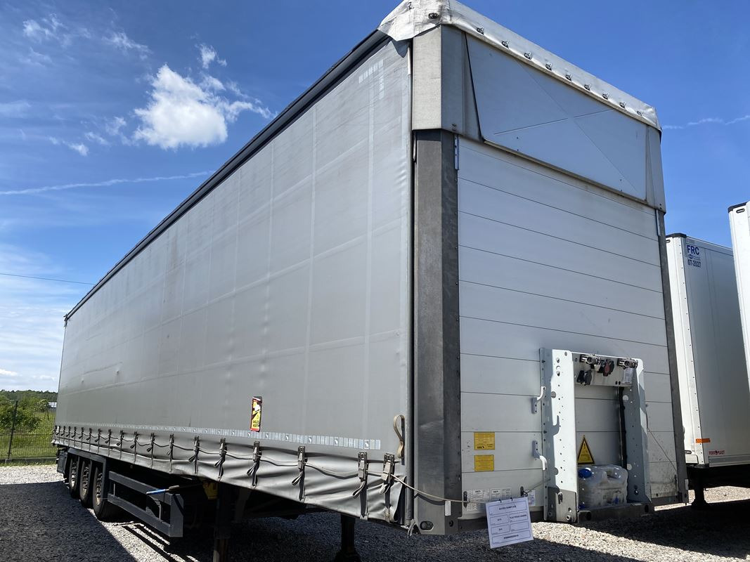 SCHMITZ CARGOBULL SCB S3T FIRANA - Kapellhenger: bilde 1 SCHMITZ CARGOBULL SCB S3T FIRANA - Kapellhenger: bilde 1