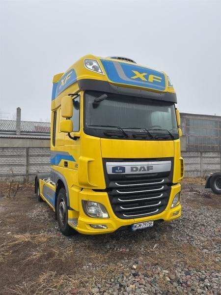 DAF XF CIĄGNIK SIODŁOWY - Trekkvogn: bilde 1 DAF XF CIĄGNIK SIODŁOWY - Trekkvogn: bilde 1