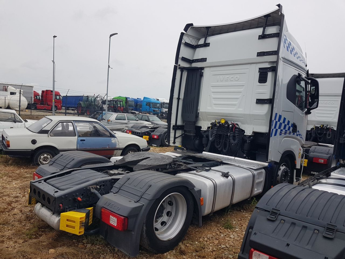 IVECO AS440ST/FP LT CIĄGNIK SIODŁOWY - Trekkvogn: bilde 5 IVECO AS440ST/FP LT CIĄGNIK SIODŁOWY - Trekkvogn: bilde 5
