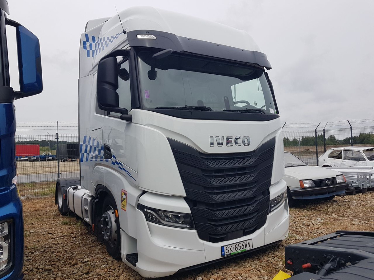IVECO AS440ST/FP LT CIĄGNIK SIODŁOWY - Trekkvogn: bilde 1 IVECO AS440ST/FP LT CIĄGNIK SIODŁOWY - Trekkvogn: bilde 1