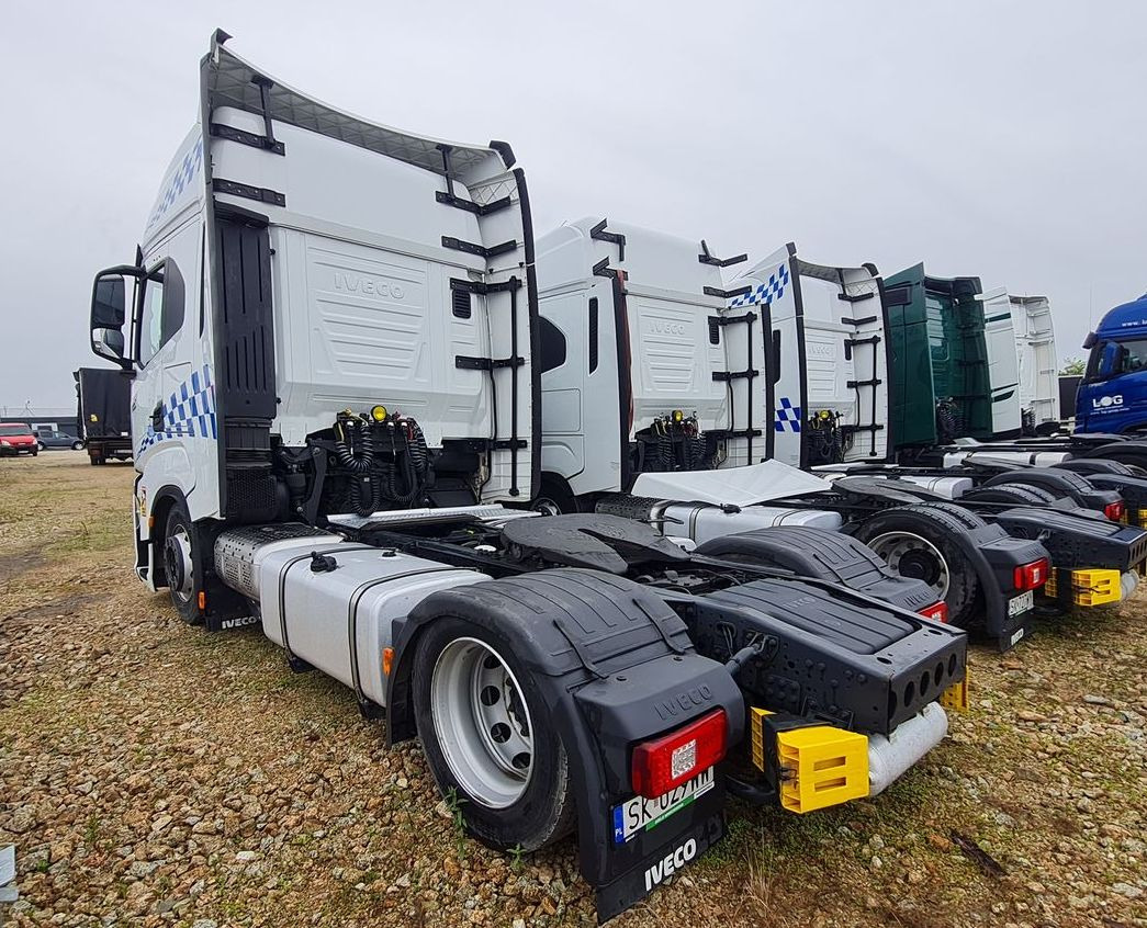 IVECO AS440ST/FP LT CIĄGNIK SIODŁOWY - Trekkvogn: bilde 4 IVECO AS440ST/FP LT CIĄGNIK SIODŁOWY - Trekkvogn: bilde 4