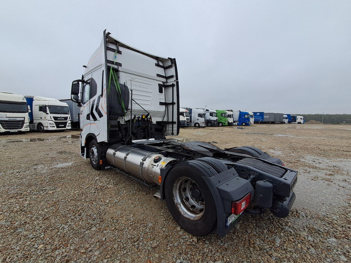 IVECO AS440ST/FP LT LNG CIĄGNIK SIODŁOWY - Trekkvogn: bilde 5 IVECO AS440ST/FP LT LNG CIĄGNIK SIODŁOWY - Trekkvogn: bilde 5